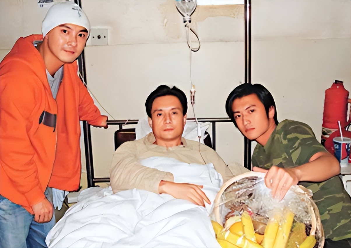 剧中令人胆颤的“假戏真做”，是真敬业还是借拍戏之名真“霸凌”