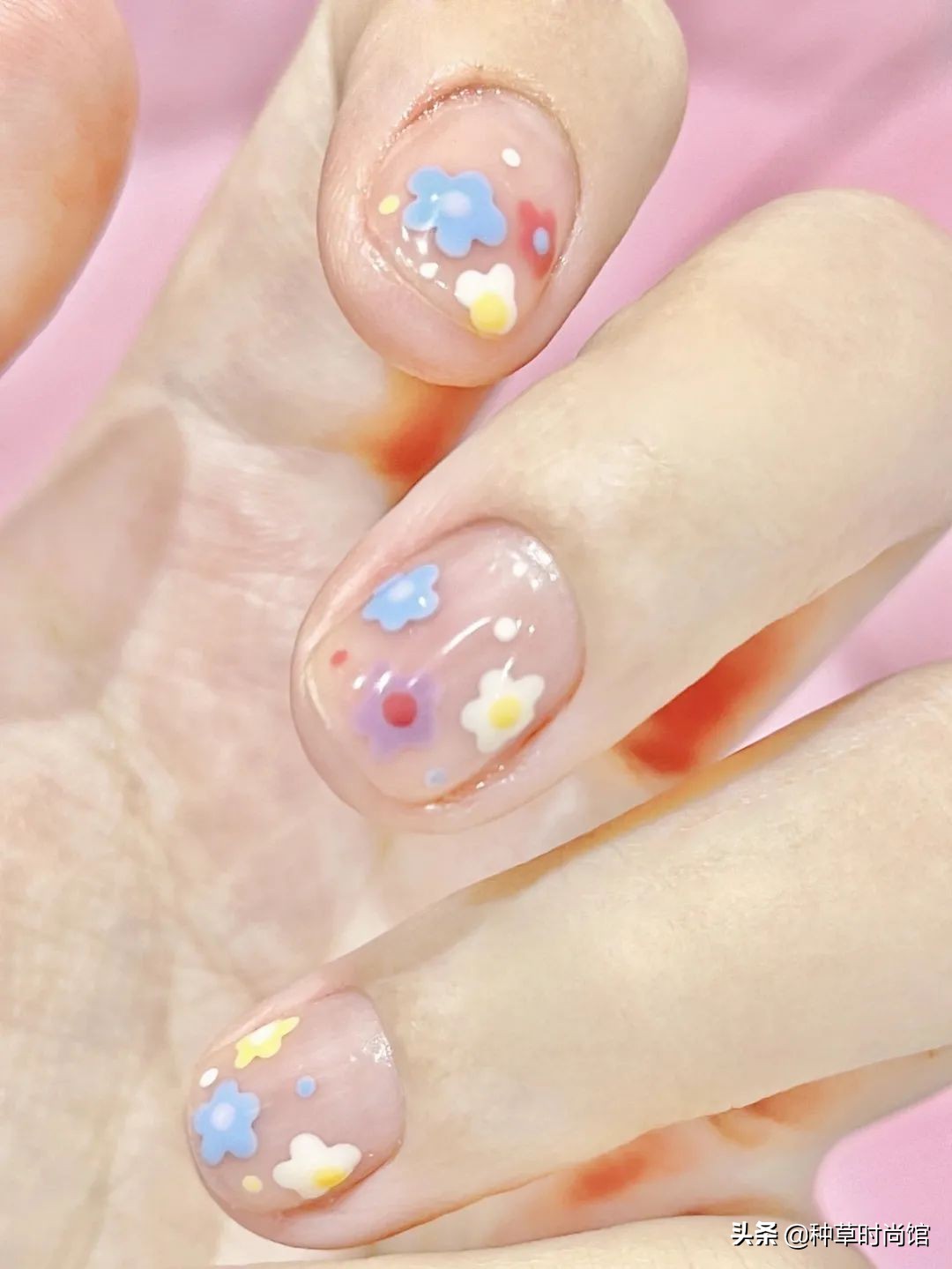 秋冬超显白高级感美甲,春日美甲图片最新款百搭