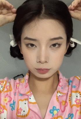 今年冬天流行显脸小的新款发型,今年流行的冬季发型减龄