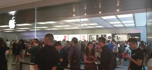 想买苹果手机到底是买还是不买,下一部手机你还会买苹果吗