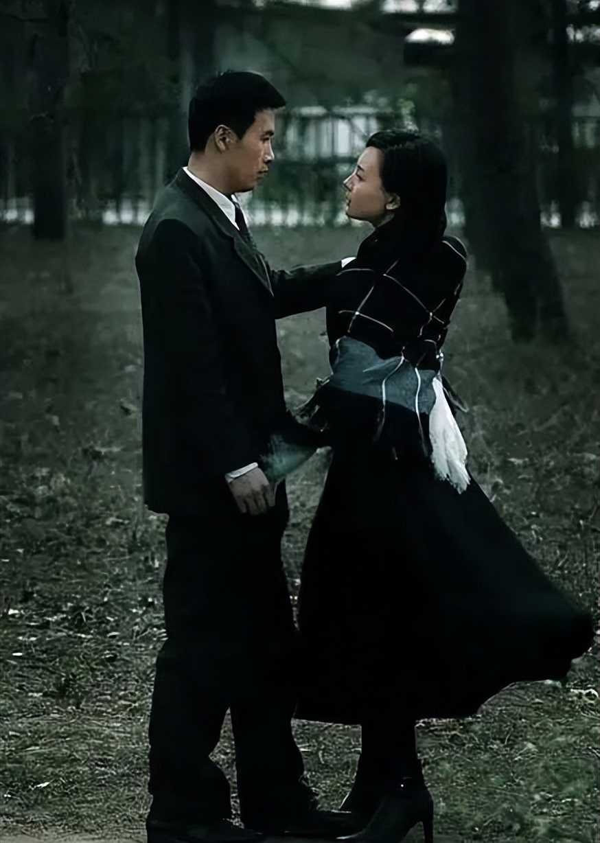 比潜伏悬崖更好看的谍战剧,浅谈悬崖和潜伏平起平坐的谍战剧