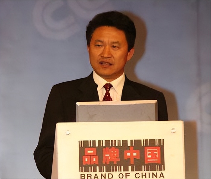 徐立华身价多少个亿,徐立华身家