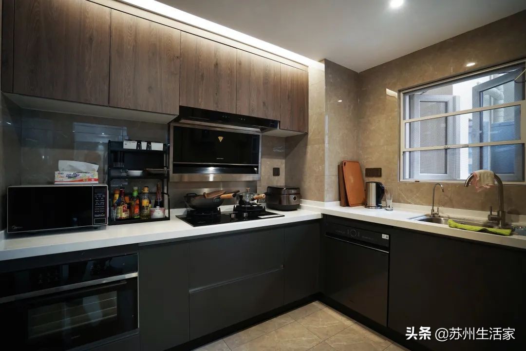 160㎡秩序跃层，工作生活两不误，自由也独立