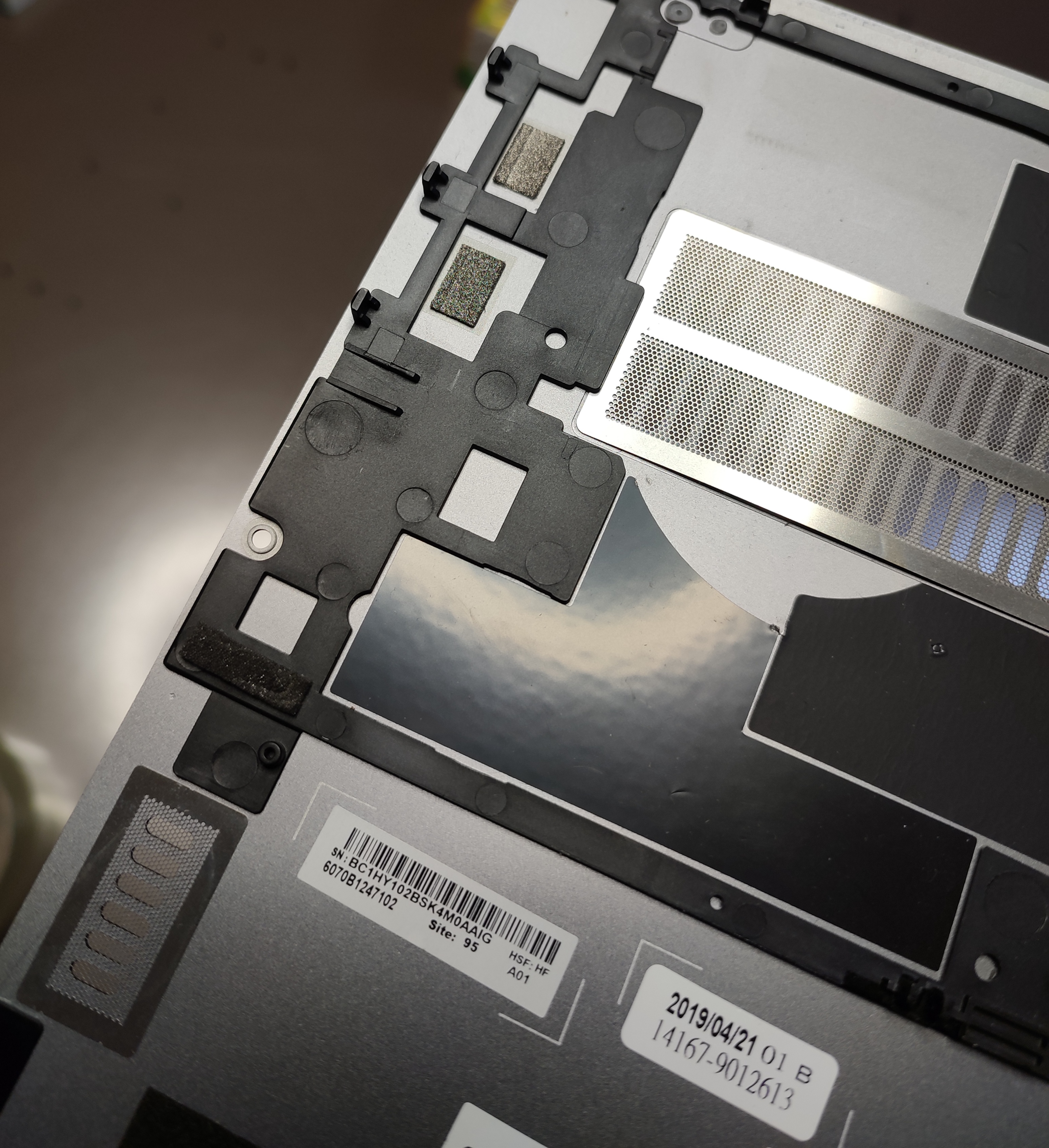 小米笔记本13.3电池鼓包解决方案,小米笔记本电池鼓包怎么解决