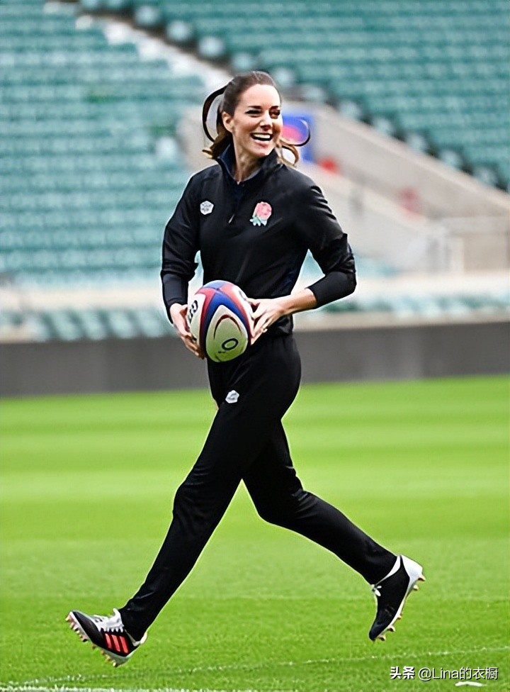 凯特潮流新鞋,凯特穿的坡跟鞋