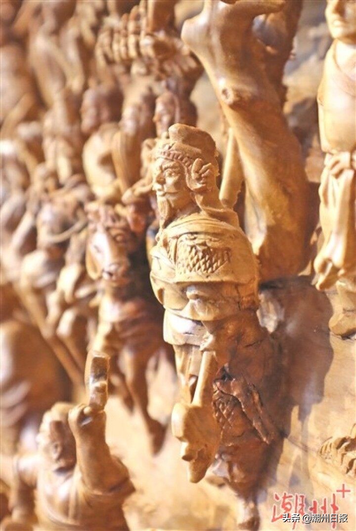 潮州木雕和福建木雕,潮州木雕的独特技法