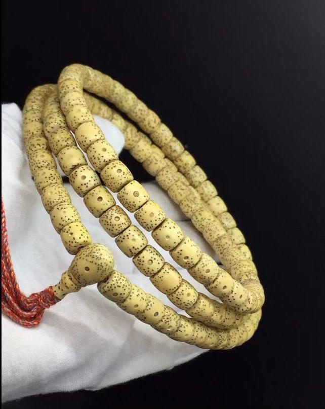 星月菩提子,星月菩提子怎么穿绳