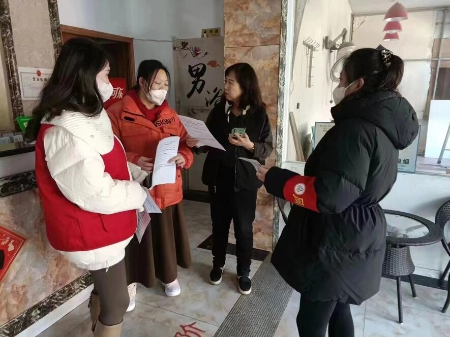 加强政策宣传小额信贷,社区开展小额担保贷款政策宣传