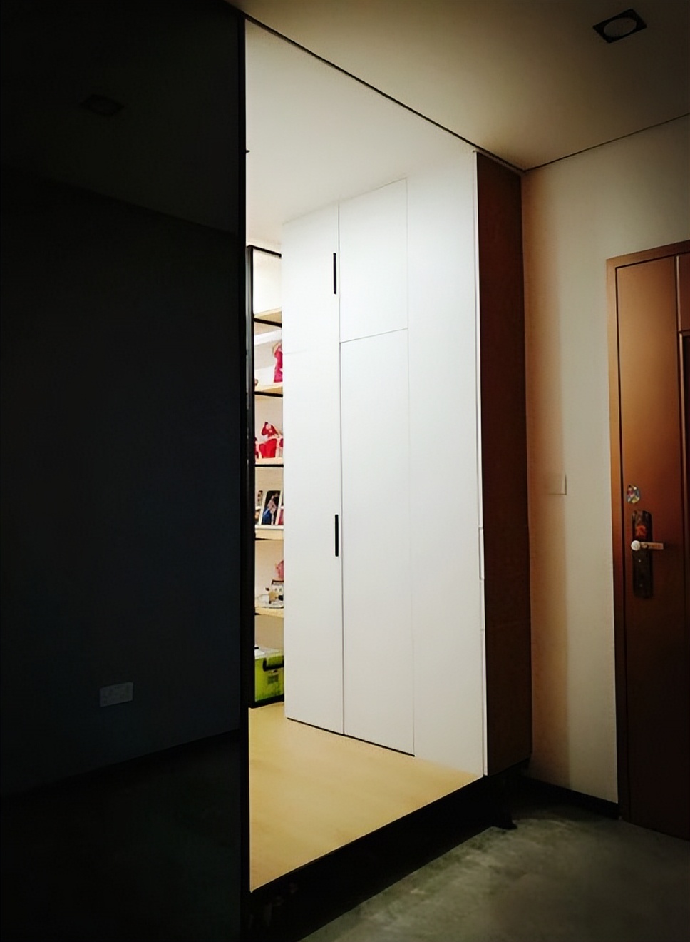 把窗户拆了变成阳台效果图,客厅阳台改造窗户