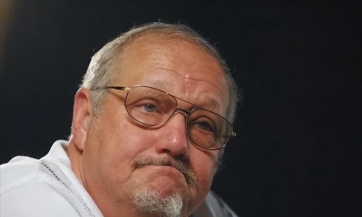 80年代国外中彩票的事件,外国中彩票后的真实故事