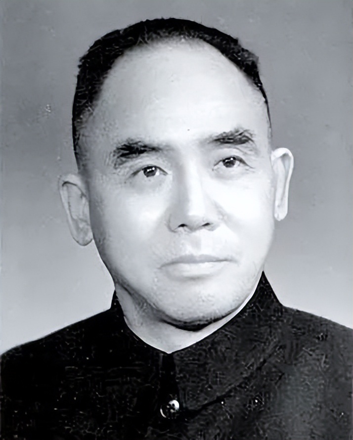 上海解放后，陈毅是如何整治黑道和*院妓**的？连蒋介石都夸他太厉害