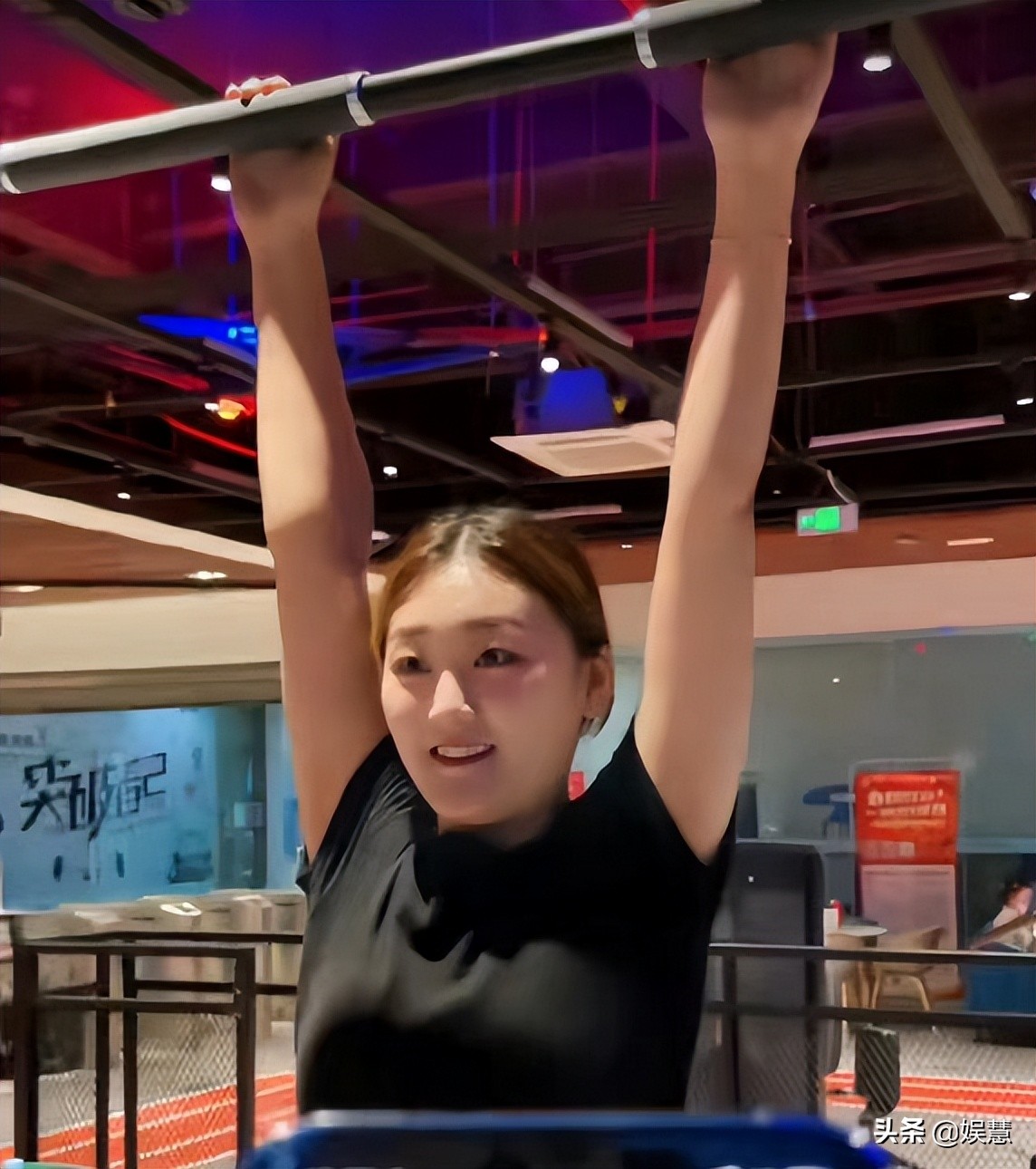 陈亚男健身房教练,陈亚男健身房直播最新消息