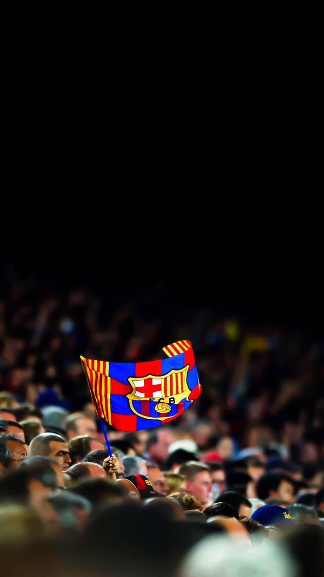 足球壁纸一男一女,足球壁纸多人