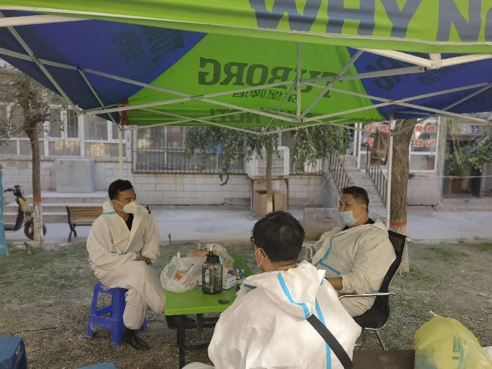 首府教育人“闻令而动勇担当，同心战‘疫’砺初心”