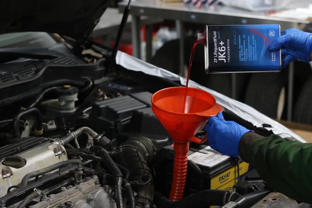 6代本田雅阁翻新改造全过程,本田六代雅阁老车翻新过程