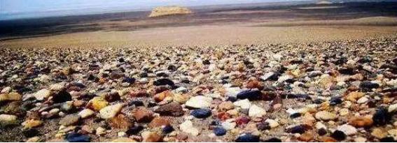 新疆捡石头秘籍,新疆南疆去哪里捡石头最好