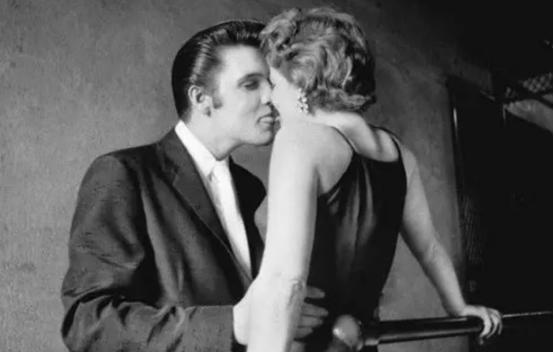 猫王女儿回忆迈克尔杰克逊,猫王女儿与迈克尔杰克逊的故事