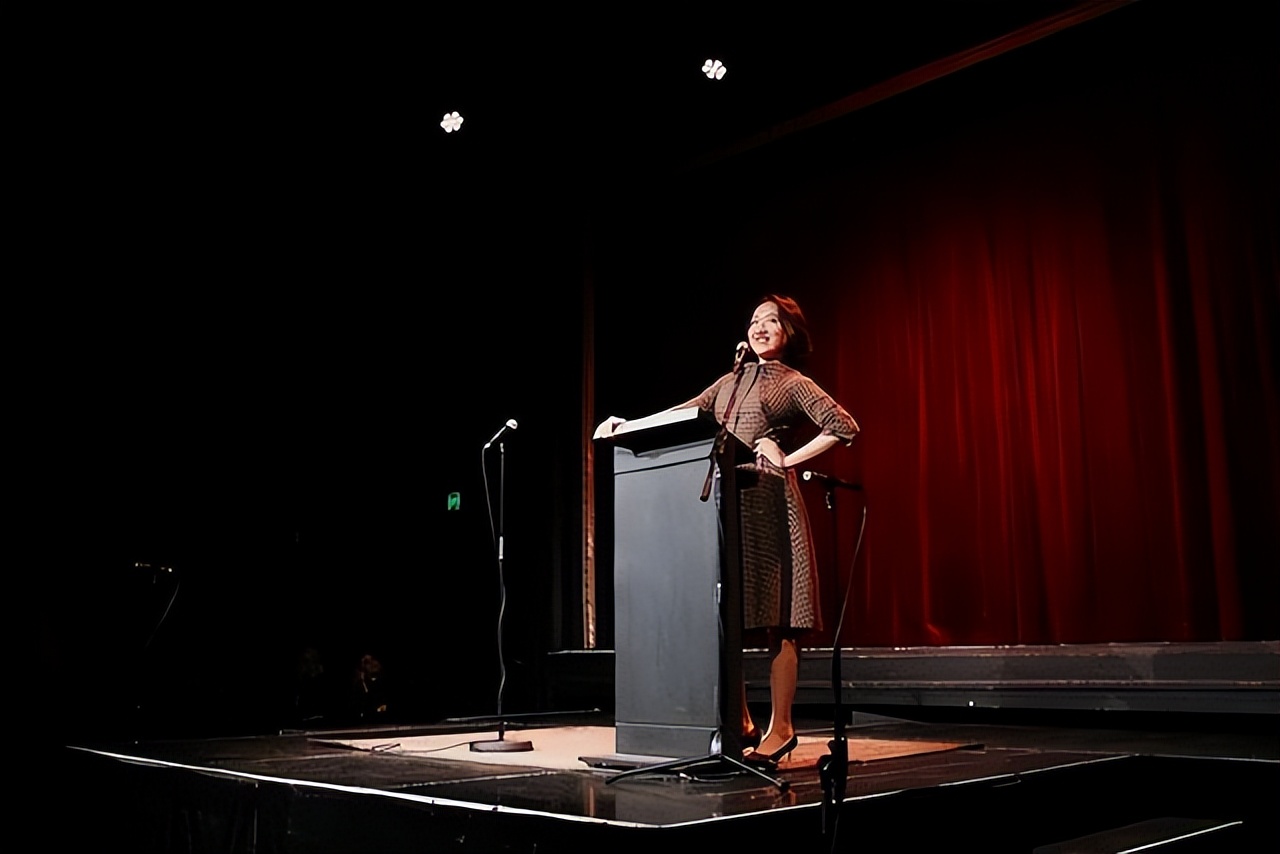 *国卖**贼许秀中：移居海外后掀起*华反**风暴，制造了“*疆新**棉花”事件