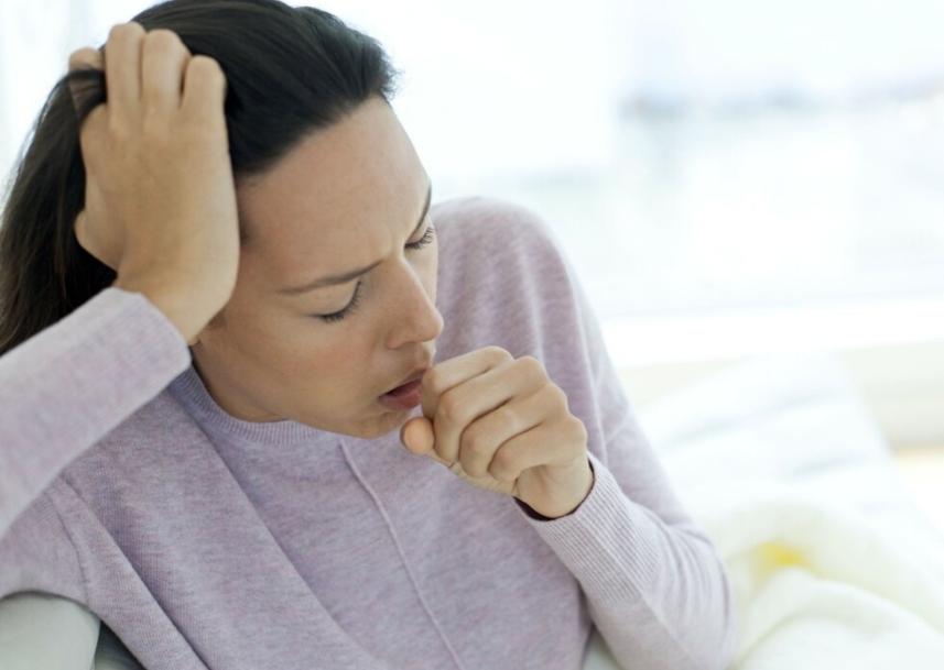 痰是肺部健康的信号，咳出黑痰、黄痰、白痰分别意味着什么？