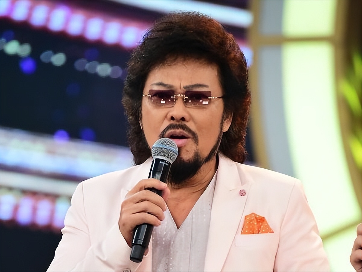 黄安接受采访谈费玉清,黄安辟谣费玉清病危传闻