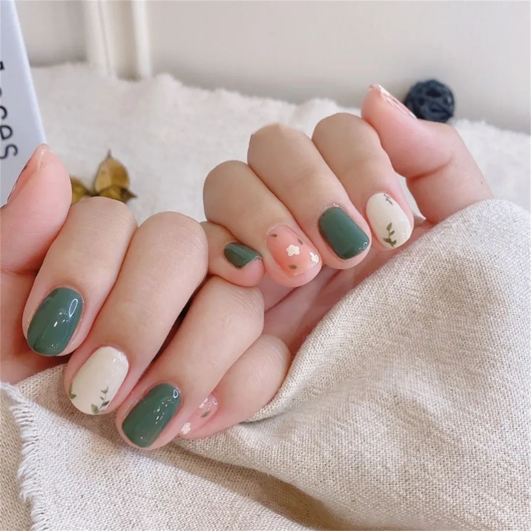 夏日美甲ins显白黄色法式美甲,又好看又超显白的美甲颜色