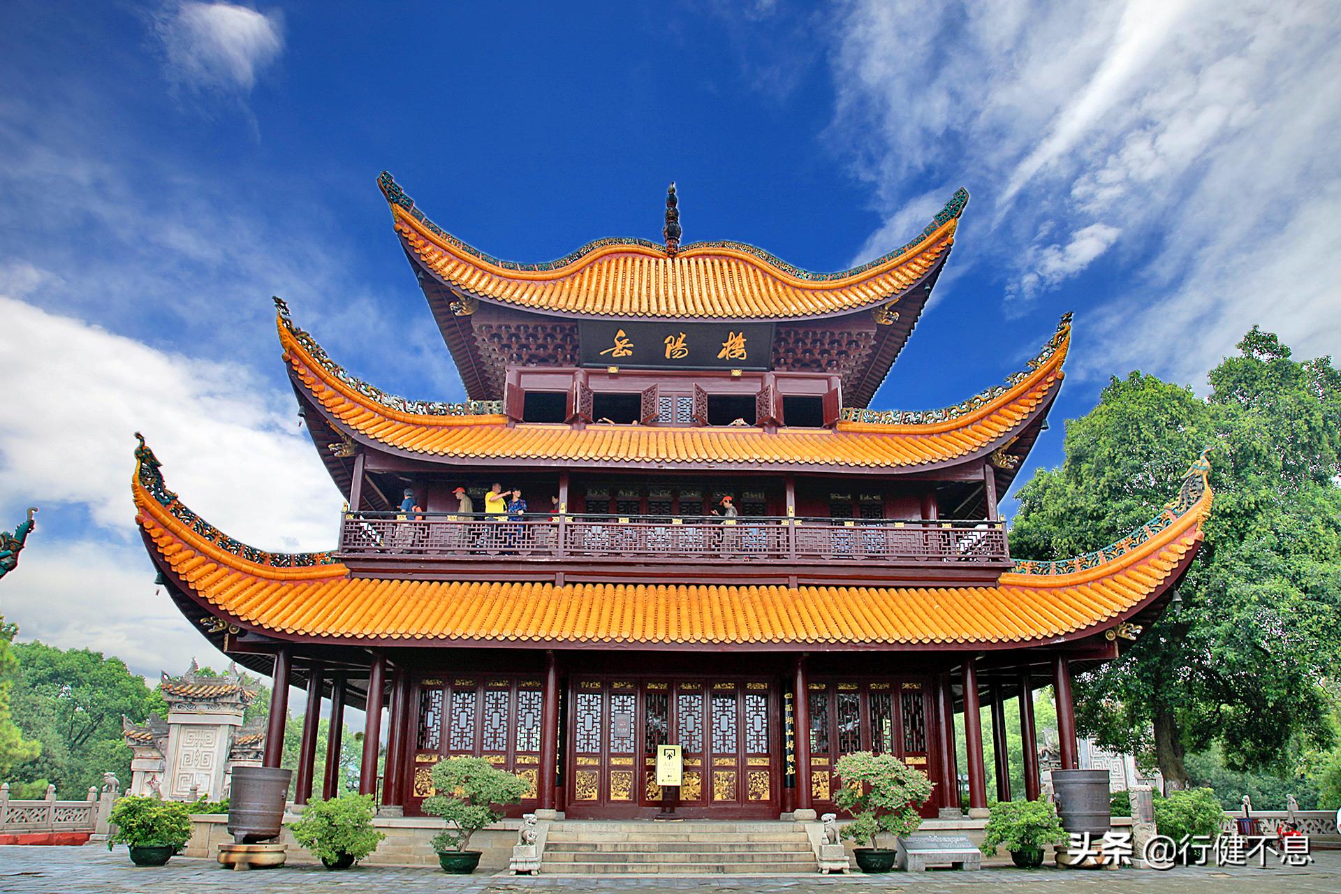 望洞庭诗句总写洞庭湖迷人秋色,望洞庭欣赏洞庭湖朦胧之美的诗句