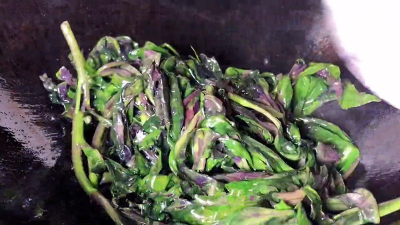 “补血菜”原来是它,一补血,二排毒,三降脂,春天多吃它