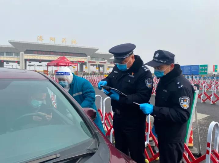 商州公安守护万家平安,守护万家团圆中秋节警察