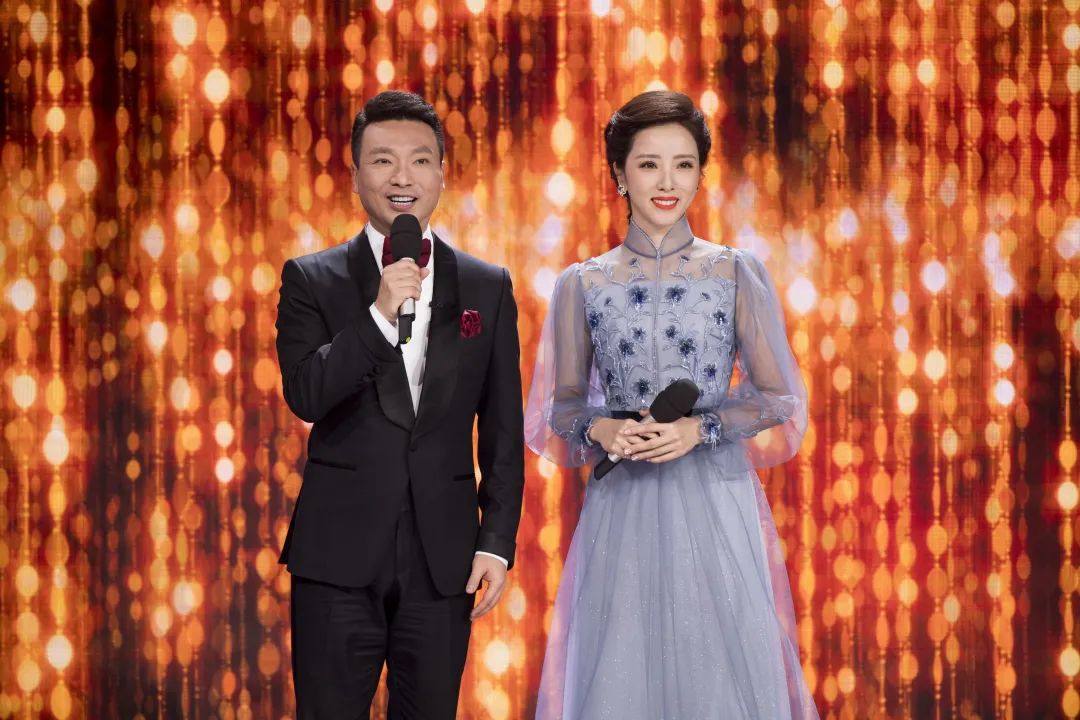 河北新闻联播主持人,河北新闻联播主持人傅敏