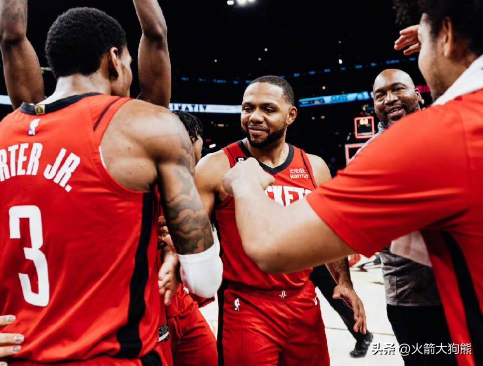 火箭队晒照欢迎卡明斯基,卡明斯基回归太阳