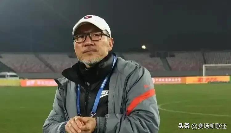 中国男足队员哪个最帅,中国男足更新换代的阵容