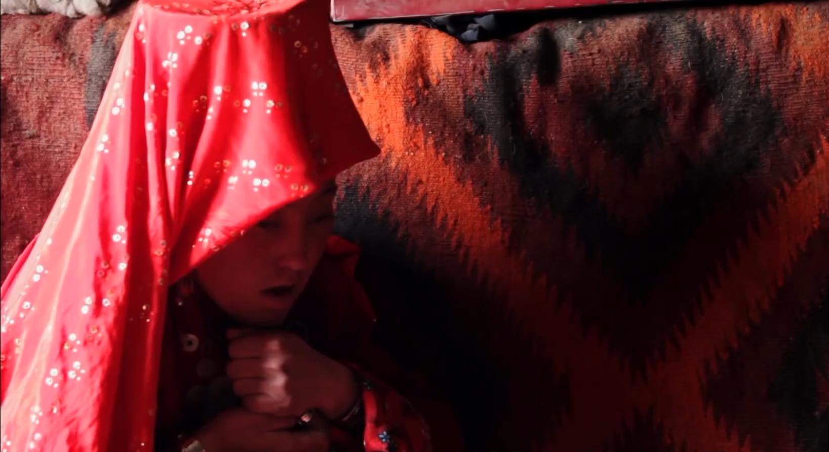 吉尔吉斯人：用100头羊换老婆，没羊男人只能孤独终老