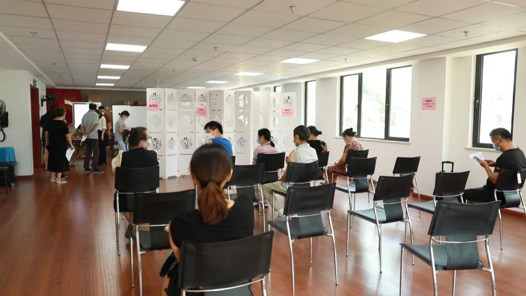 65岁以上老年人建议接种什么疫苗,送苗上门疫苗接种走进养老院