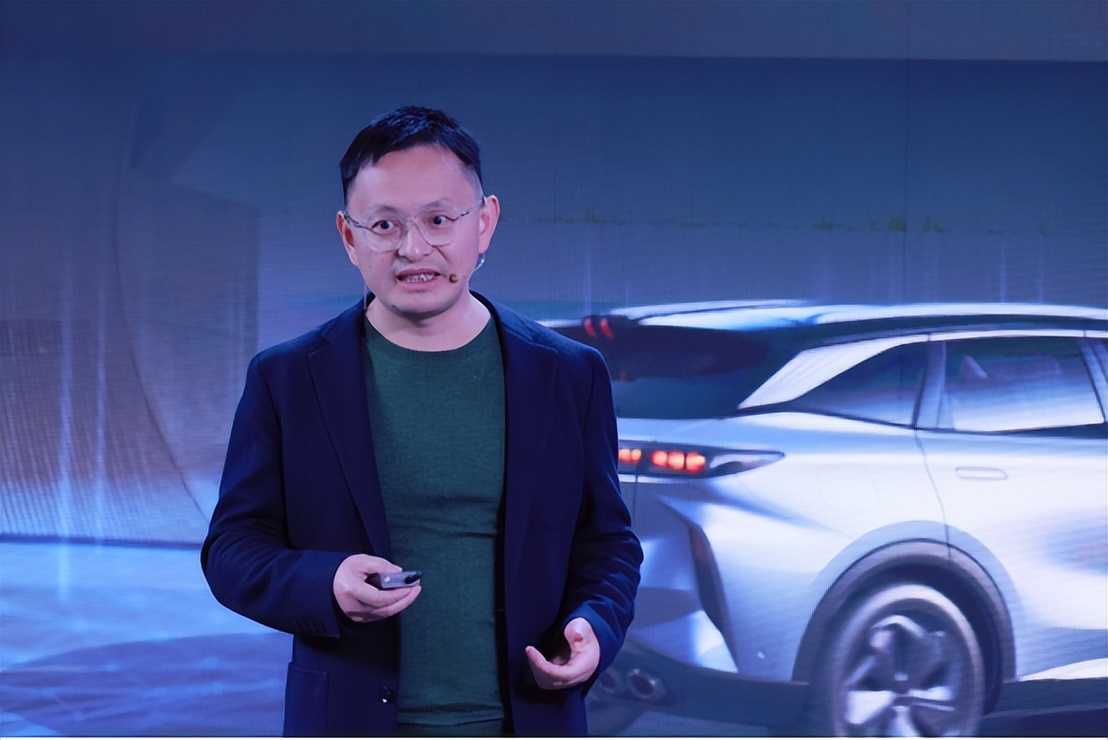 星途瑶光飞鱼版两驱沉浸式驾驶,星途瑶光飞鱼版底盘六座