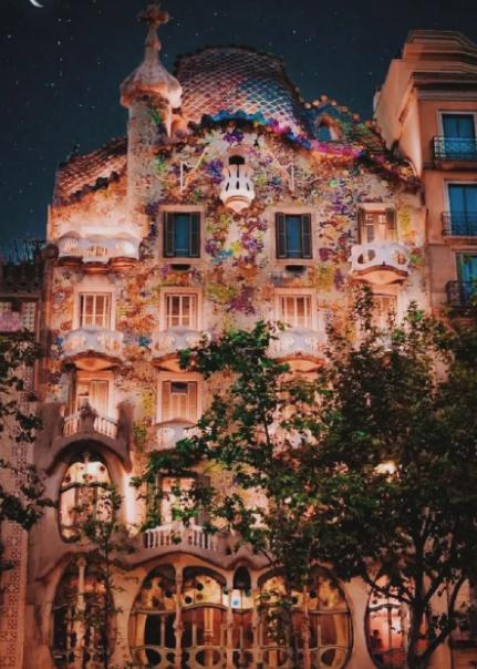 西班牙的建筑文化及其影响,西班牙的著名建筑是什么