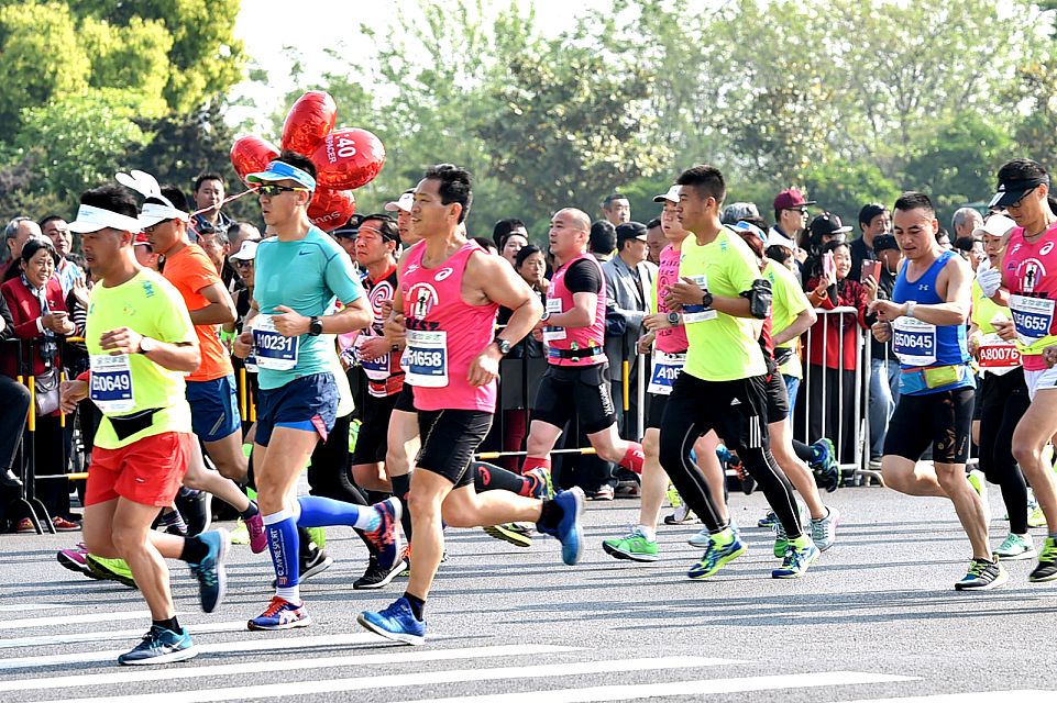 小步幅跑步技巧推荐,慢跑步幅越小越好吗