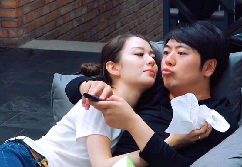 郎朗国外成名失误,郎朗经历挫折成才的故事