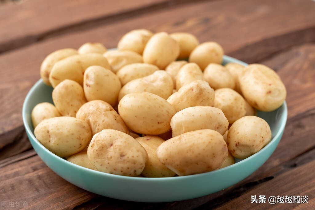 土豆这样吃超级简单又下饭不加肉,土豆这样做营养又好吃你学会了吗