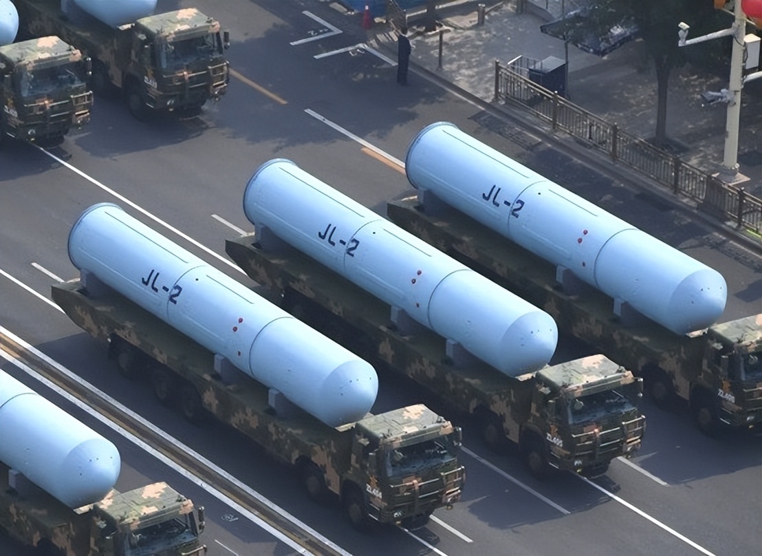 美国把中国当成第一对手了吗,美国需要7000亿的军费吗