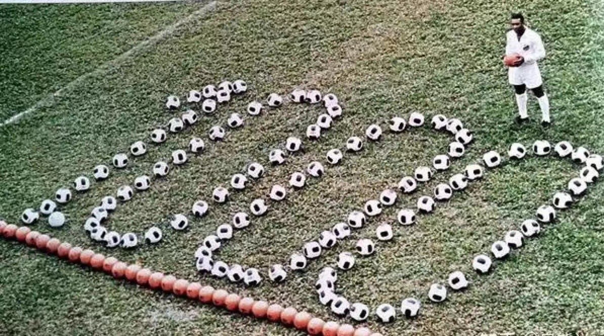 贝利从贫民窟一步步走上世界杯,贫民窟出来的球王贝利电影名