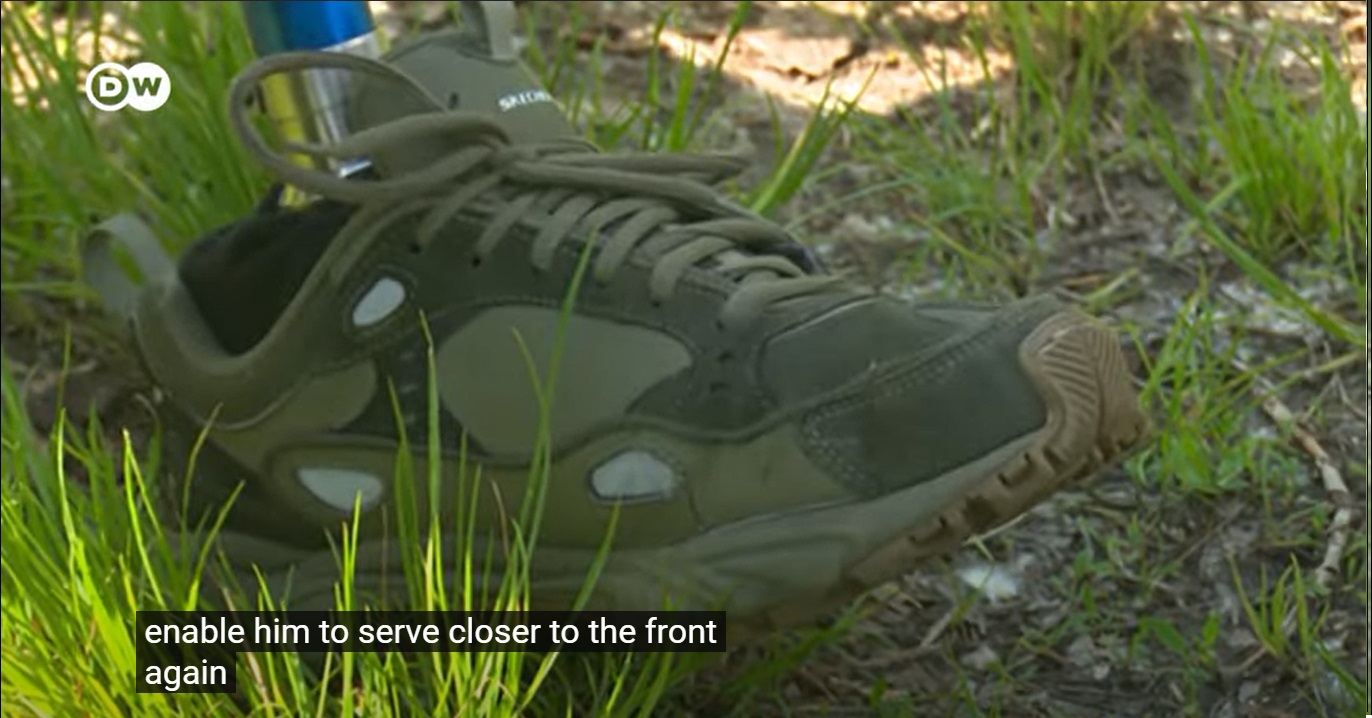 失去双腿的苏联老兵,失去一条腿的退伍军人