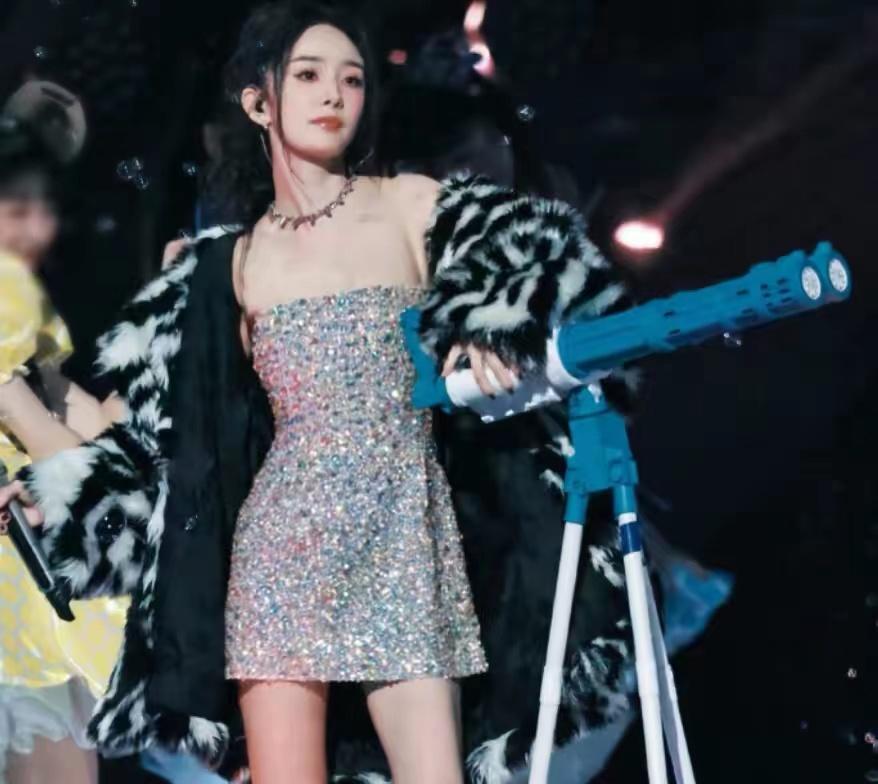 杨幂赵丽颖李沁,赵丽颖杨幂李沁让人无法抉择