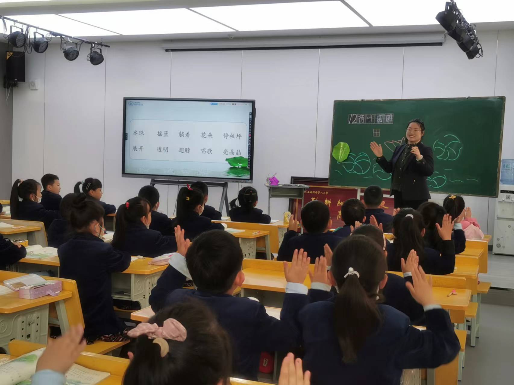 家校携手同心为孩子成长助力,家校携手助力引领孩子共创佳绩