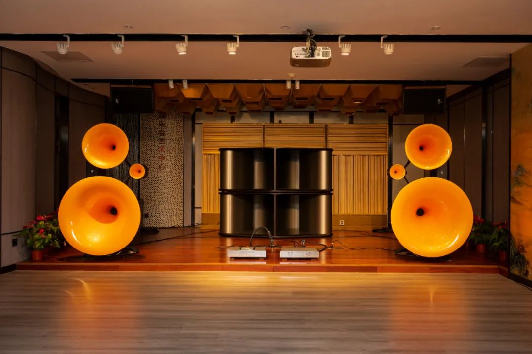 德国AVANTGARDE喇叭花全新旗舰TRIOG3+SPACEHORN