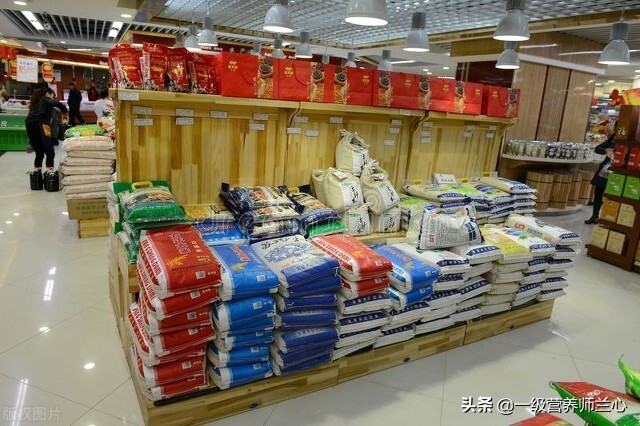 疫情期间居家健康常识,疫情反复这5类物质可以多储备