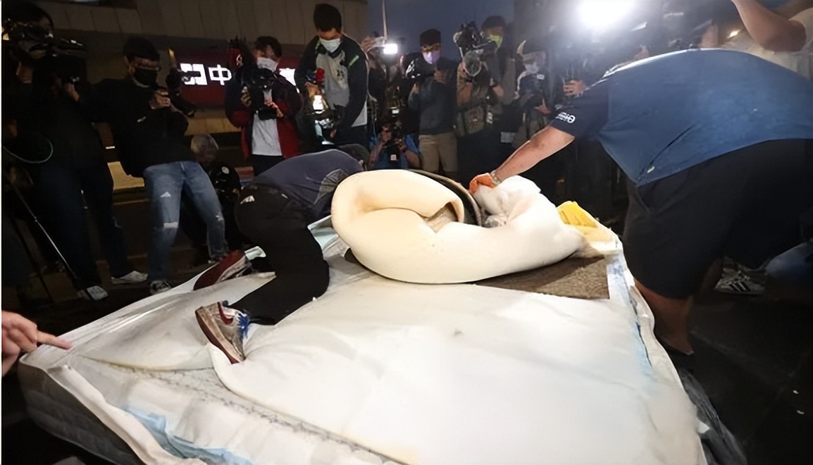 具俊晔回应大S出轨传闻,台媒谈大s婚内出轨