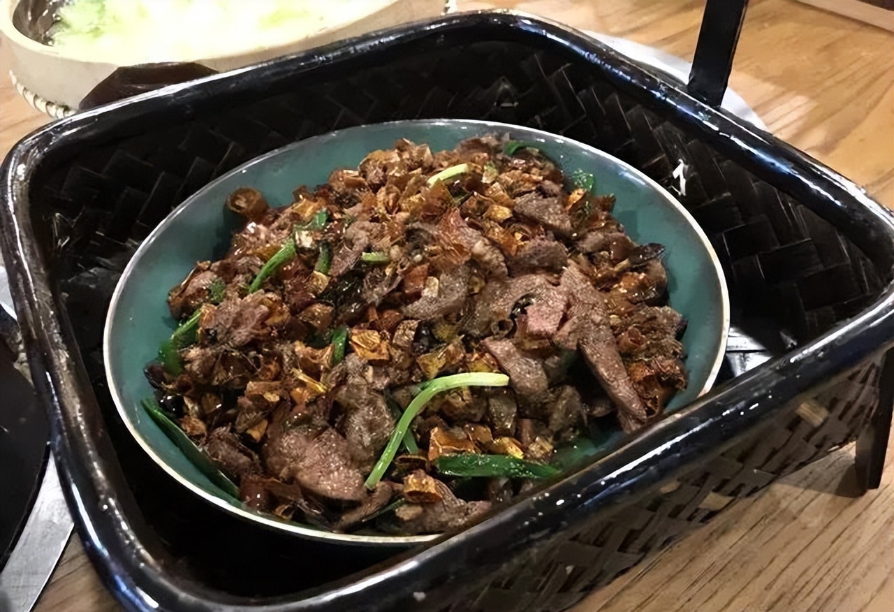 江湖上最霸气菜名,最个性的江湖菜店名