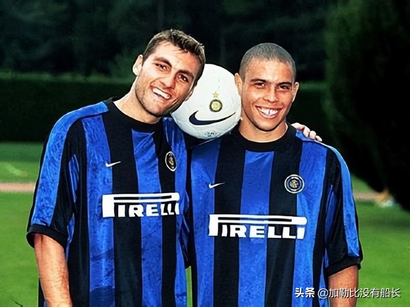 连续无缘世界杯的残酷事实是否让人更怀念02与06年的蓝衣军团？