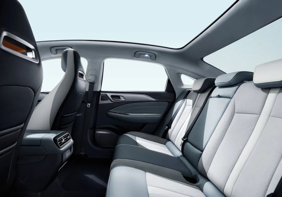 6年前一场20亿的豪赌，换来了月销3万台的“新势力”