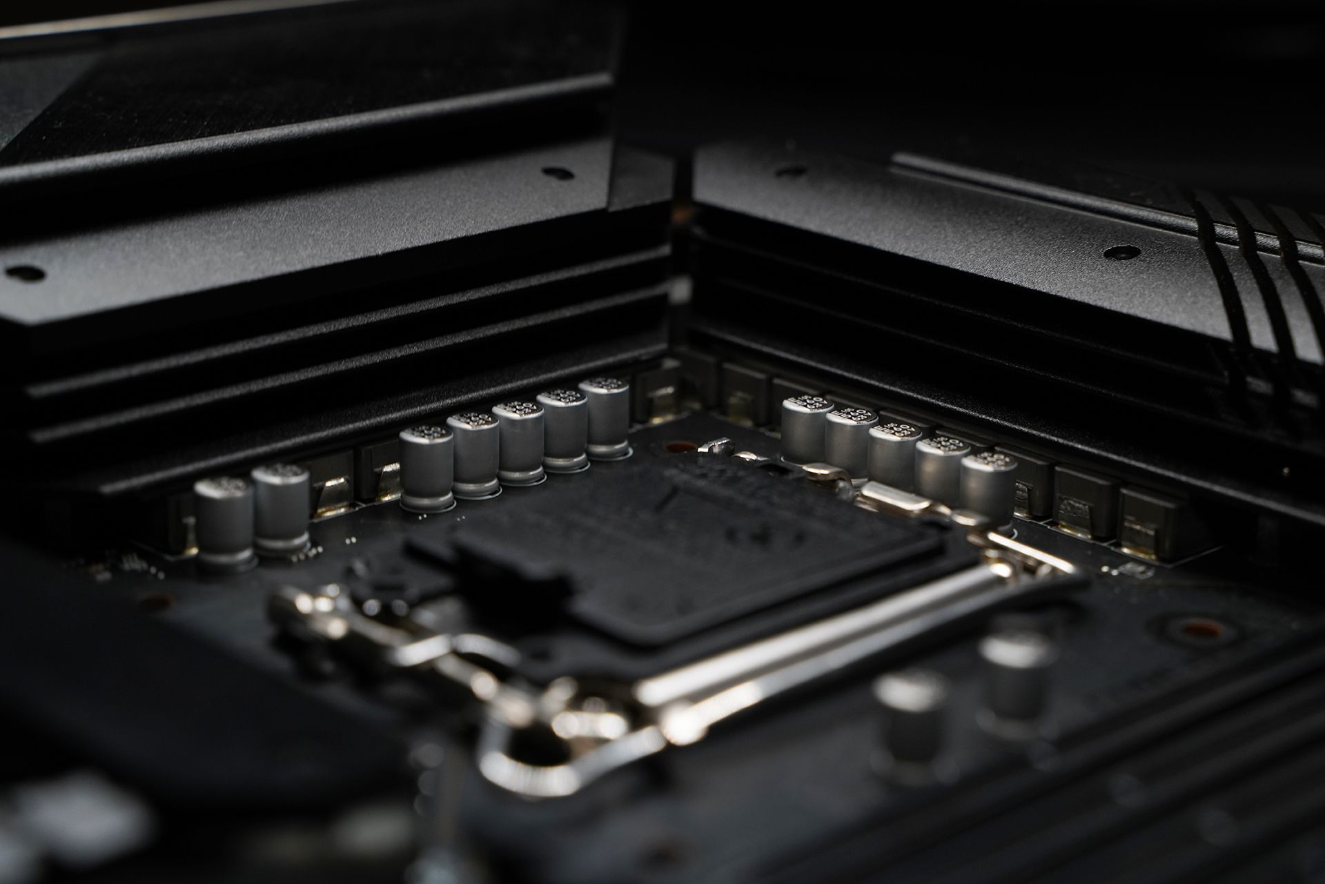 英特尔锐炬显卡能玩什么游戏,最新锐炬显卡性能